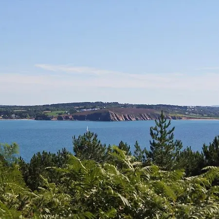 Maison Confortable 7 Personnes Proche Morgat Crozon